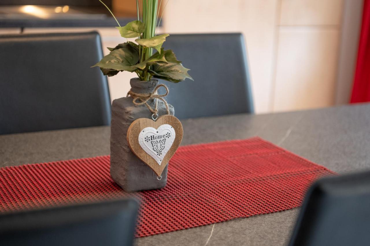 Haus Aurora Apartman Saas-Grund Kültér fotó